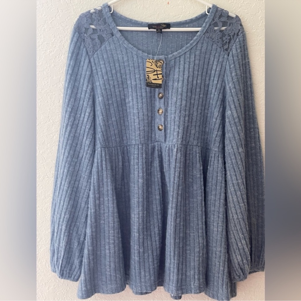 Suzanne Betro Signature Sweater Boho Tunic Style Button Front Blue New With Tags